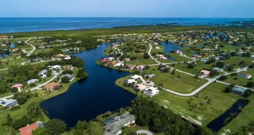 Burnt Store Lakes: A Community With A Scenic View in Cape Coral