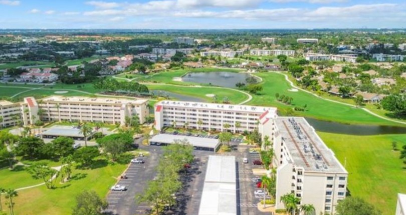 Camelot: A Highly Desirable Neighborhood in Fort Myers